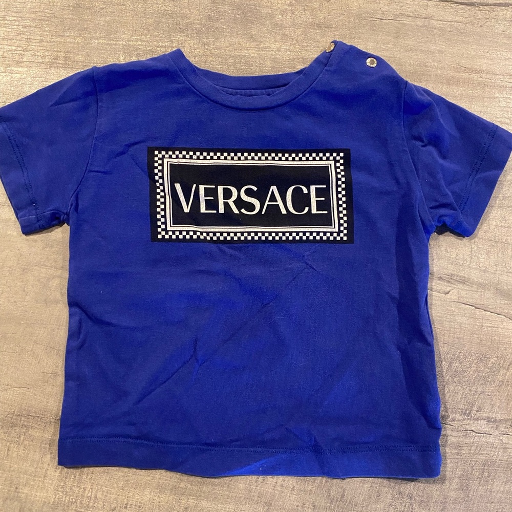 Versace tshirt